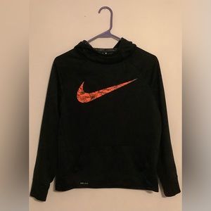 Nike Boys Extra Large Dry fit hoodie